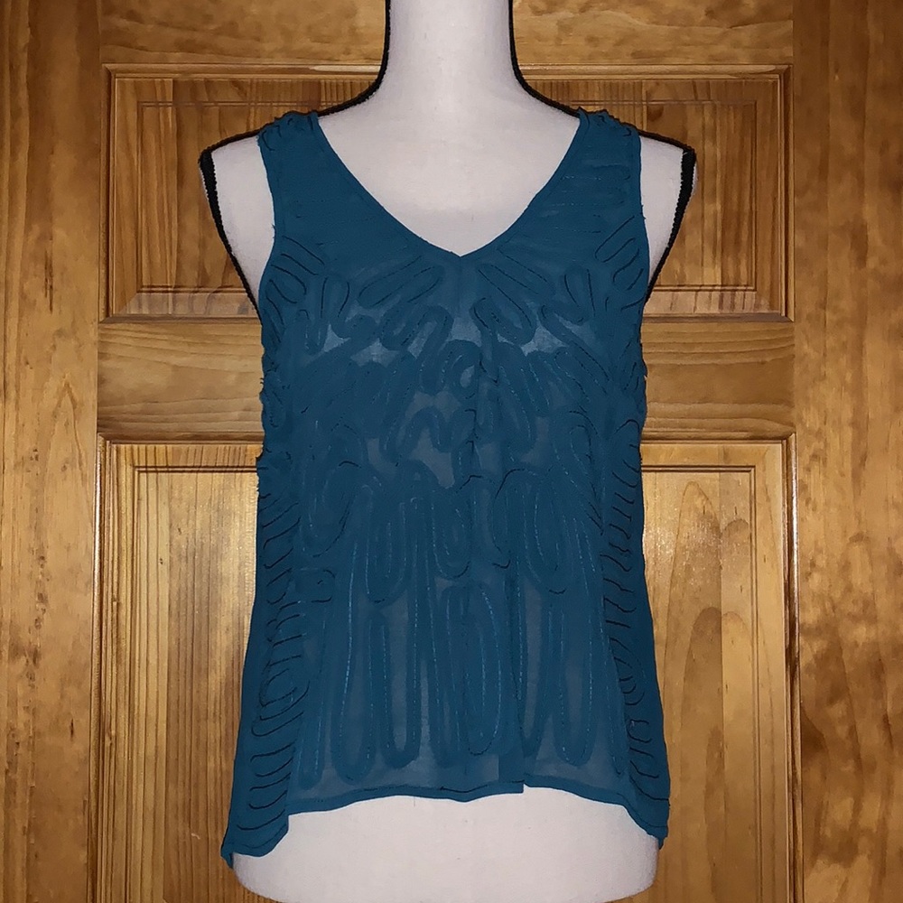 Chandi & Lia Embroidered Tank Top Medium